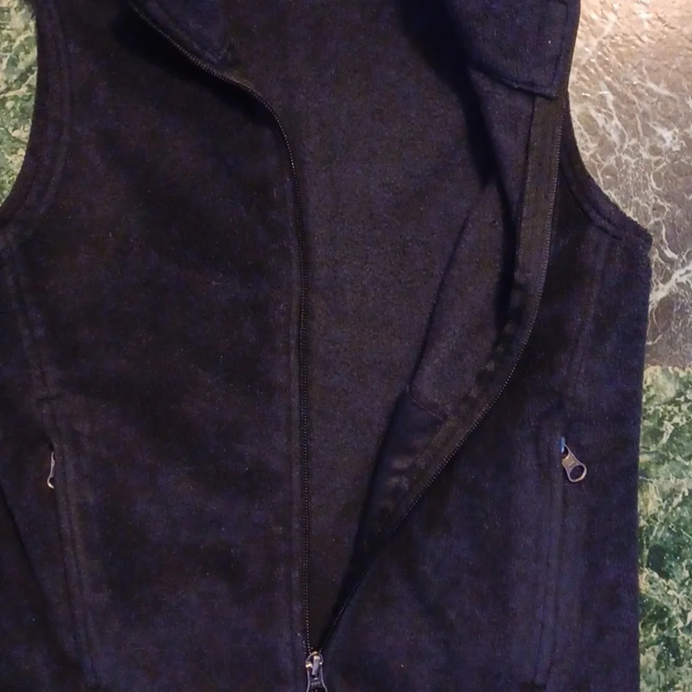 Columbia Fleece Vest child's size small  8